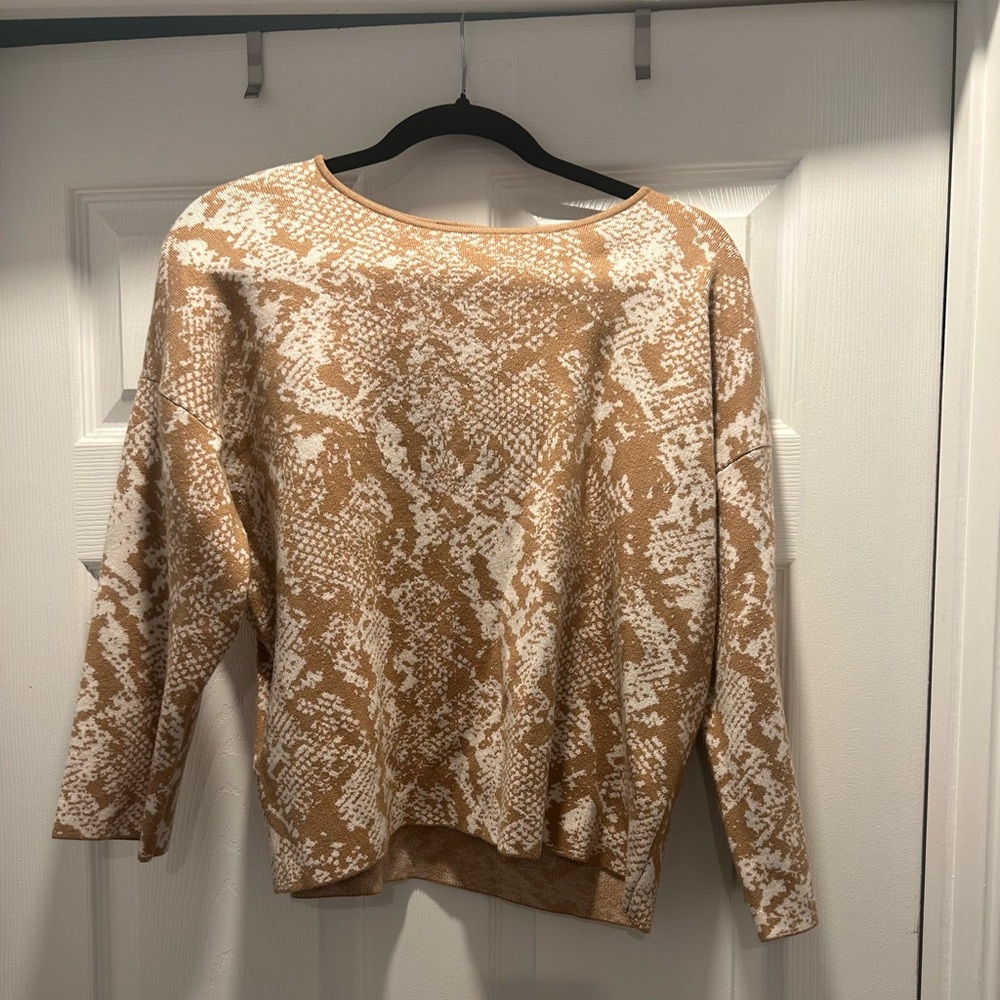 Ann Taylor Beige and Cream Knit Top
